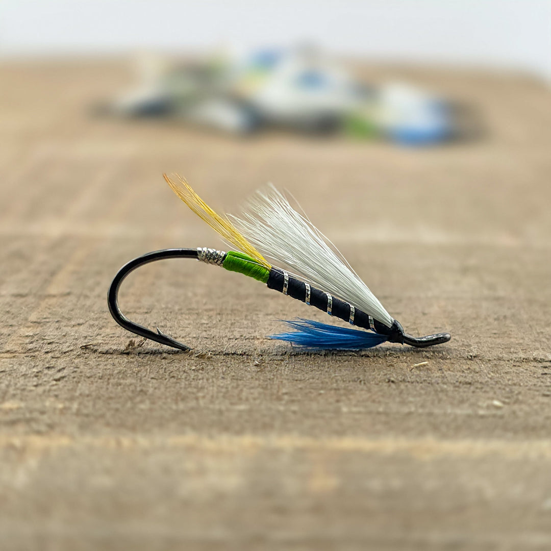Blue Charm - White Wing | Green Butt